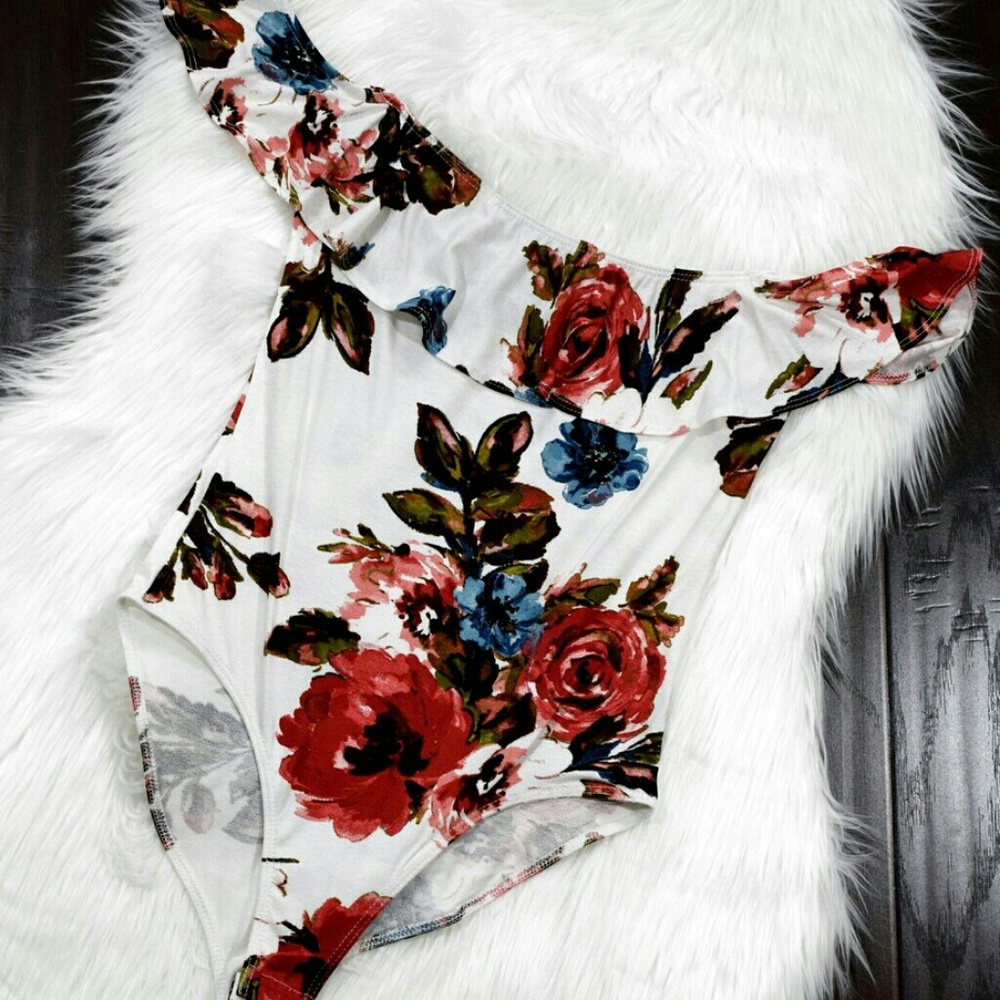 Cream Floral Off Shoulder Bodysuit